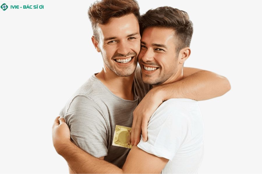 Sử dụng bao cao su là biện pháp hàng đầu để bảo vệ sức khỏe khi quan hệ đồng giới
