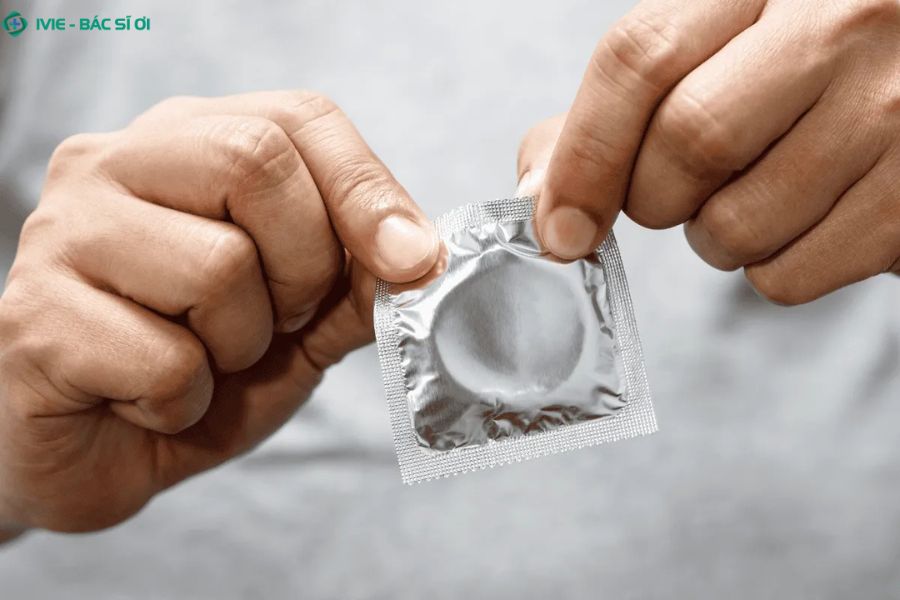 "Bộ đôi vàng" bao cao su và gel bôi trơn gốc nước giúp giảm thiểu 90% nguy cơ lây nhiễm STIs và hạn chế tối đa tổn thương niêm mạc